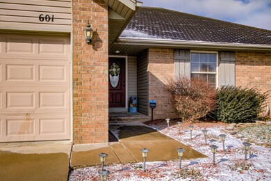 601 S Ashwood Ct, Nixa, MO 65714 - photo 2