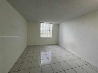 9460 Fontainebleau Blvd unit 533, Miami, FL 33172 - photo 6