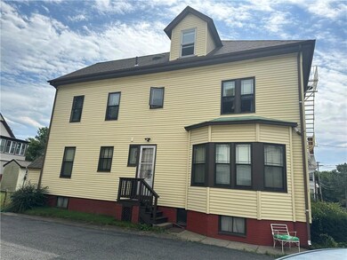 54 Grove St, Pawtucket, RI 02860 - photo 4