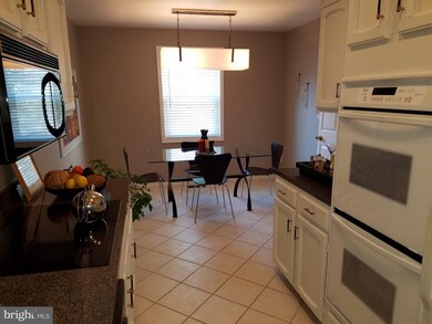 11746 Carriage House Dr, Silver Spring, MD 20904 - photo 4