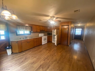 183 Trails End Rd, Toronto, OH 43964 - photo 5