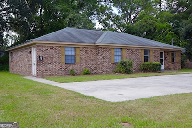 1311 E 67th St, Savannah, GA 31404 - photo 2
