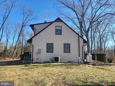 960 Swover Creek Rd, Edinburg, VA 22824 - photo 7