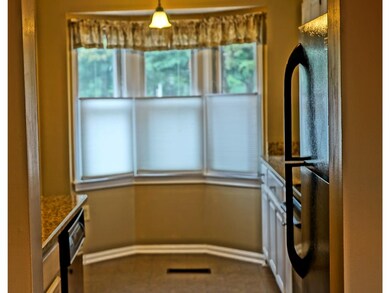 186 Bartemus Trail unit U49, Nashua, NH 03063 - photo 5