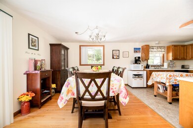 26 Syracuse Rd, Nashua, NH 03064 - photo 3