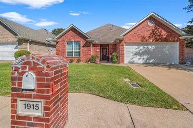 1915 Hollybranch Dr, Tyler, TX 75703 - photo 2