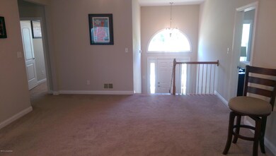 6101 Hudson Creek Dr, Louisville, KY 40291 - photo 6