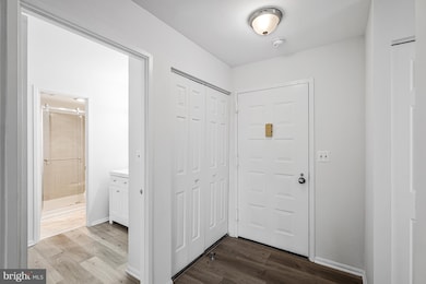 The Rotonda unit 620, McLean, VA 22102 - photo 4