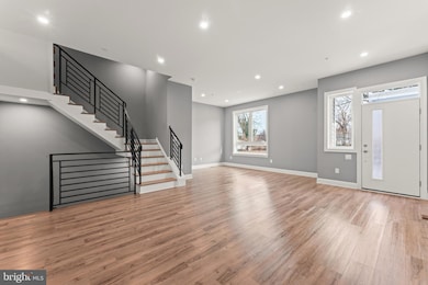 257 E Sharpnack St, Philadelphia, PA 19119 - photo 5