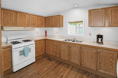 8452 E Bayshore Rd unit 8, Lakeside Marblehead, OH 43440 - photo 3