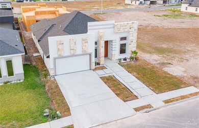 204 N 32nd St, Hidalgo, TX 78557 - photo 4