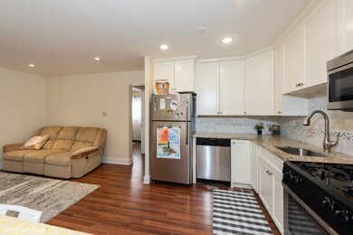 1243 Brown St unit 2D, Des Plaines, IL 60016 - photo 4