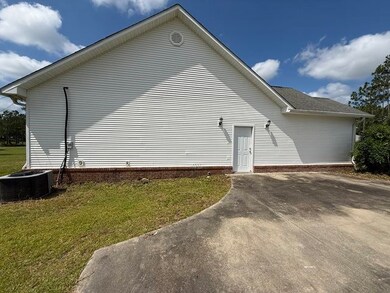 1157 Redfish Dr, Darien, GA 31305 - photo 3