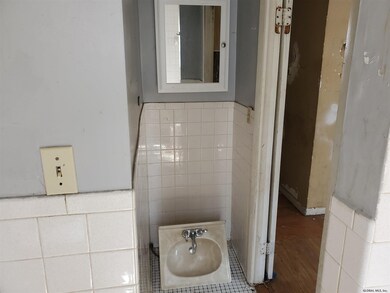 109 N Lake Ave, Albany, NY 12206 - photo 5