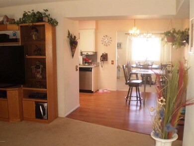 Wood lanimate flooring