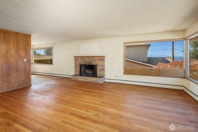 812 Main St, Edmonds, WA 98020 - photo 3