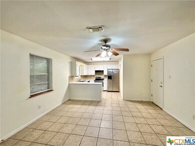 1905 Henry St, Copperas Cove, TX 76522 - photo 5