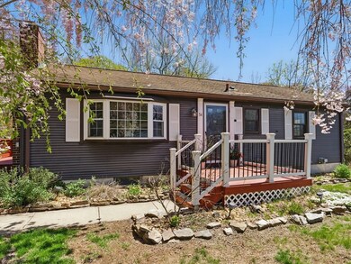 54 Reynolds St, Ludlow, MA 01056 - photo 3