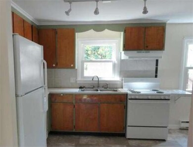 36 Longmeadow Dr, Amherst, MA 01002 - photo 7