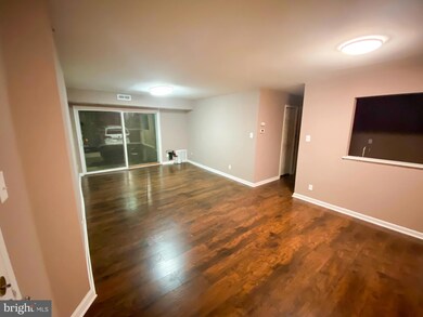 20330 Beaconfield Terrace unit 101, Germantown, MD 20874 - photo 3