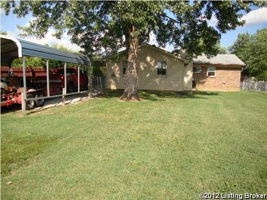 8014 Grenelle Dr, Louisville, KY 40228 - photo 5