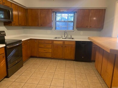 1212 S Rose St, Stuttgart, AR 72160 - photo 3