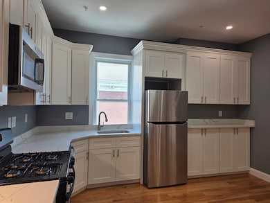 339 Cambridge St unit 3, Cambridge, MA 02141 - photo 4