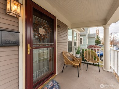 212 N Emerson Ave, Wenatchee, WA 98801 - photo 4