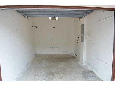 Parking Lot/Garage