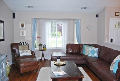 1910 Heller Ln, Redding, CA 96001 - photo 4