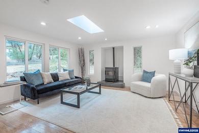 31722 Mcloughlin Dr, Philomath, OR 97370 - photo 3