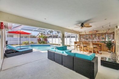 4525 Windsor Ct E, Bradenton, FL 34203 - photo 2