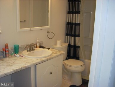 54 Garden View Terrace unit 28, East Windsor, NJ 08520 - photo 4