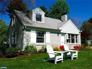 303 Martin Ln, Wallingford, PA 19086 - photo 2