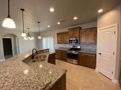 Kitchen (2)