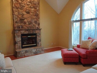 345 Lindman Dr, Chambersburg, PA 17202 - photo 7