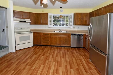 Eat in kitchen