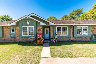 15902 Ash Rd, Alvin, TX 77511 - photo 3