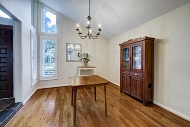 10111 Olympia Dr, Houston, TX 77042 - photo 4