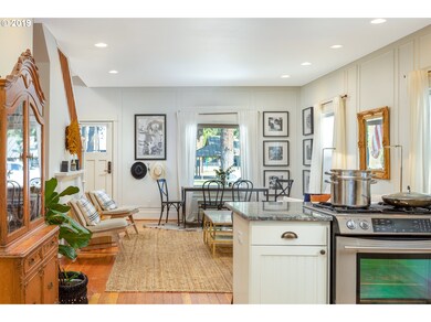 3565 5th St, Hubbard, OR 97032 - photo 7