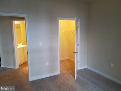 22641 Blue Elder Terrace unit 102, Ashburn, VA 20148 - photo 6