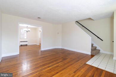 8615 Willow Oak Rd, Parkville, MD 21234 - photo 4