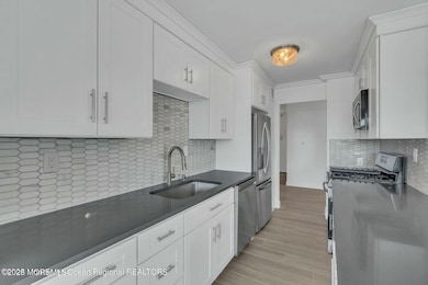 Riverview Towers unit 1G, Red Bank, NJ 07701 - photo 7