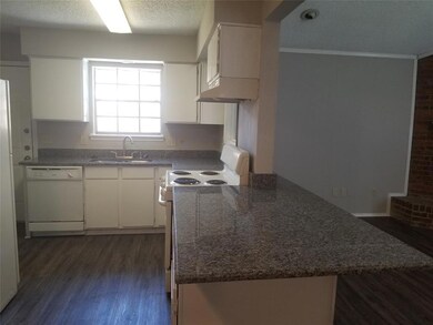 605 Lost Springs Ct unit A, Arlington, TX 76012 - photo 7