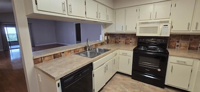 1020 NE 30th Ave unit 107, Ocala, FL 34470 - photo 4