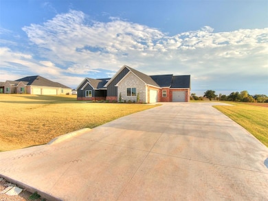 4501 Raymond Ln, Guthrie, OK 73044 - photo 4