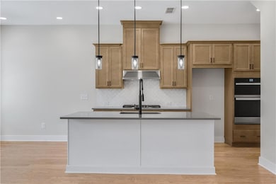 1919 Redfield Rd NE, Marietta, GA 30062 - photo 3