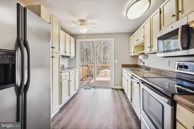 1516 Hickory Wood Dr, Annapolis, MD 21409 - photo 7