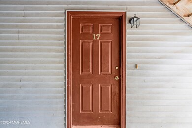 17 Hackamore Ct, Tinton Falls, NJ 07753 - photo 4