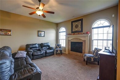 1412 SW 44th St, Lees Summit, MO 64082 - photo 7